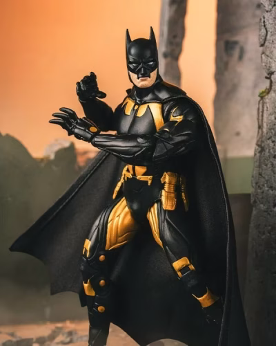 Earth 2: Society DC Multiverse Batman Earth-2 Action Figure