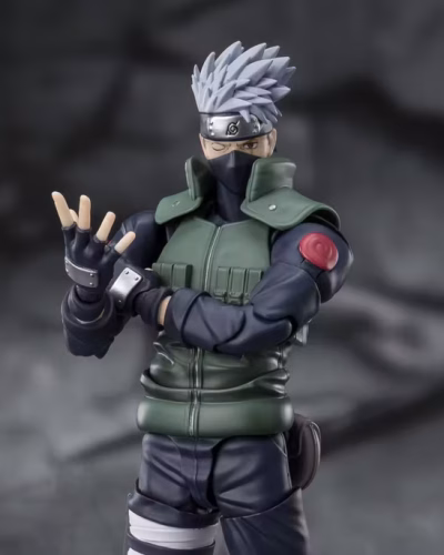 Naruto Shippuden S.H.Figuarts Kakashi Hatake -The famed Sharingan Hero-