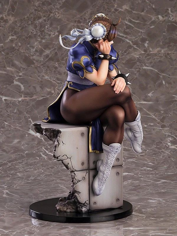 Street Fighter: Chun-Li (Figure) - Image 15