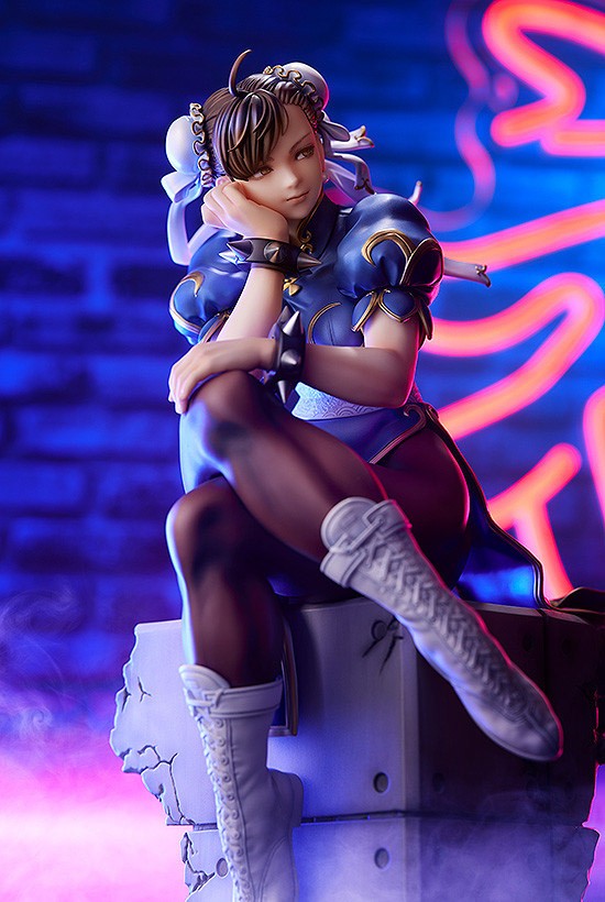 Street Fighter: Chun-Li (Figure) - Image 9
