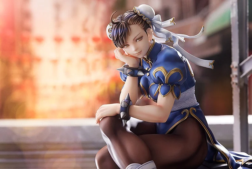 Street Fighter: Chun-Li (Figure) - Image 6