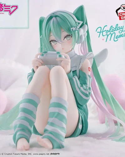 Hatsune Miku Holiday Memories Figure Game 13 cm