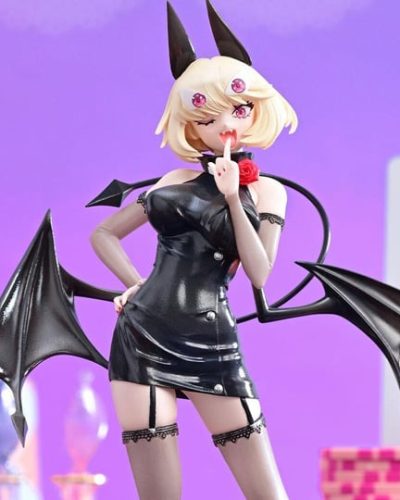 Debby the Corsifa is Emulous Luminasta Debby the Corsifa Figure