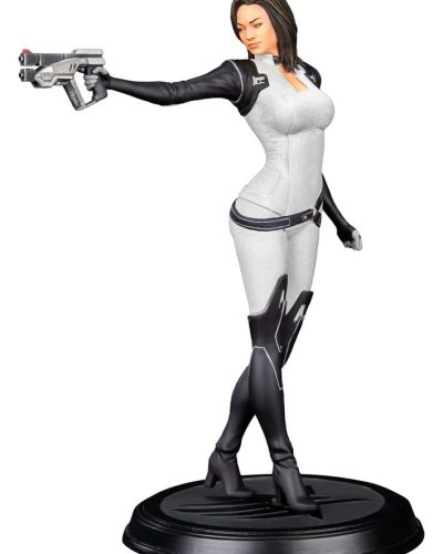 Mass Effect PVC Figure Miranda Lawson 22 cm