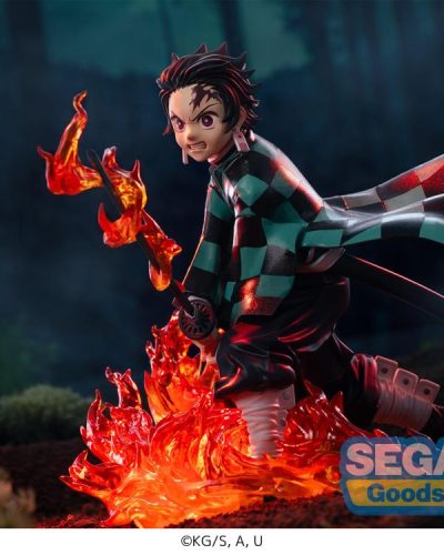 Demon Slayer: Kimetsu no Yaiba Xross Link Tanjiro Kamado Figure