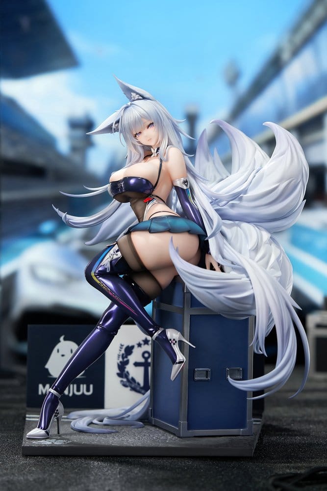 Azur Lane PVC Figure 1/7 Shinano Moonlit Chrome Ver. Acrylic Special Edition w/Display 25 cm - Image 5