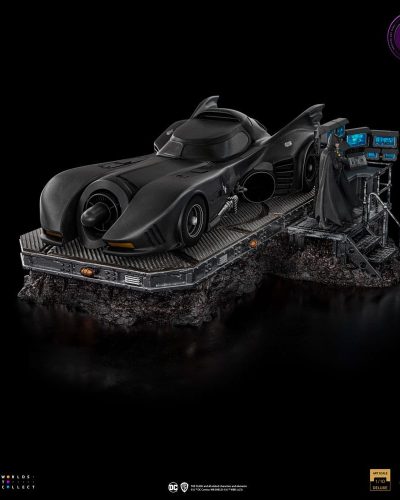 DC Comics Art Scale Deluxe Statue 1/10 The Flash Movie Batmobile 31 cm