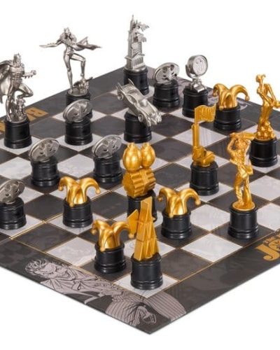 DC Comics Chess Set Batman Vs. The Joker 47 cm